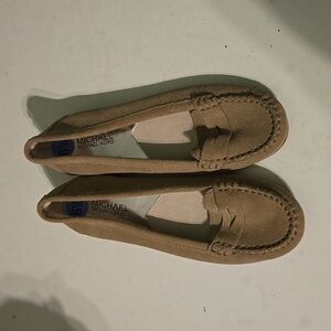 Michael Michael Kors women's 6.5 tan penny loafers